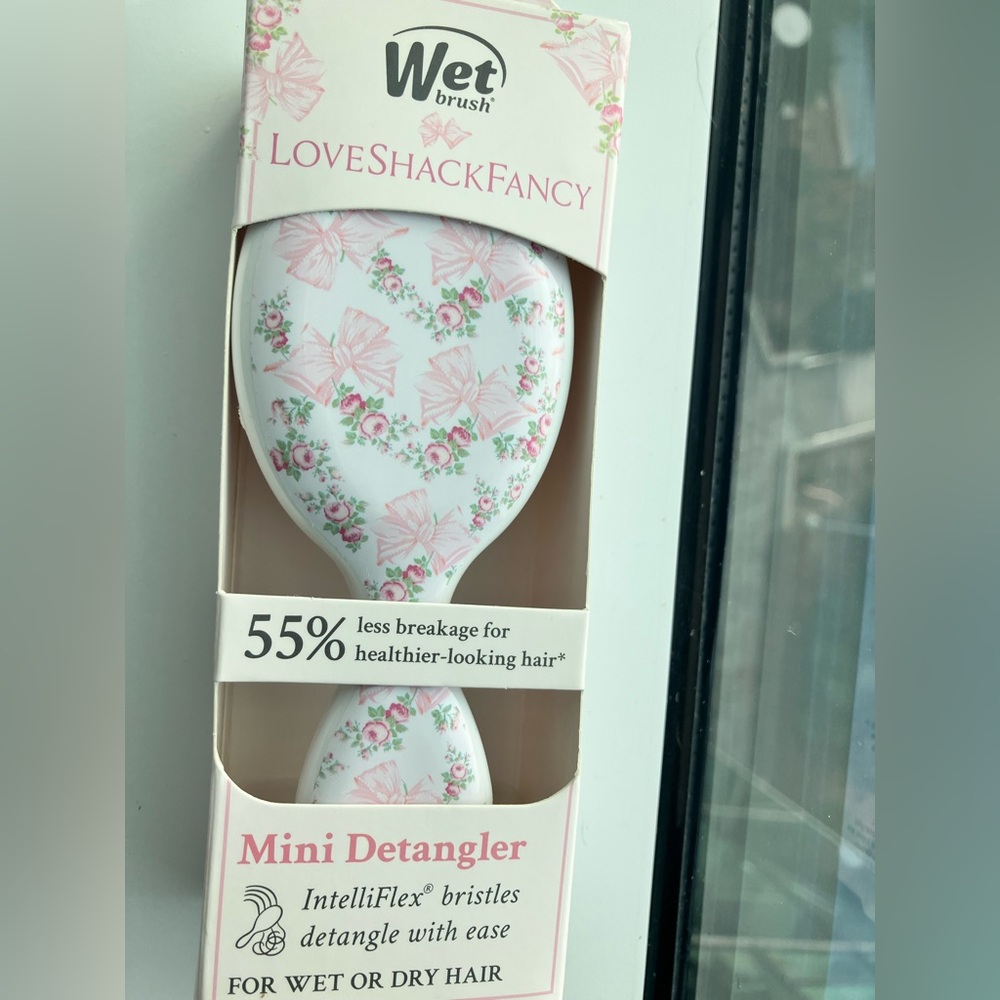 Love Shack Fancy mini wet brush by goody